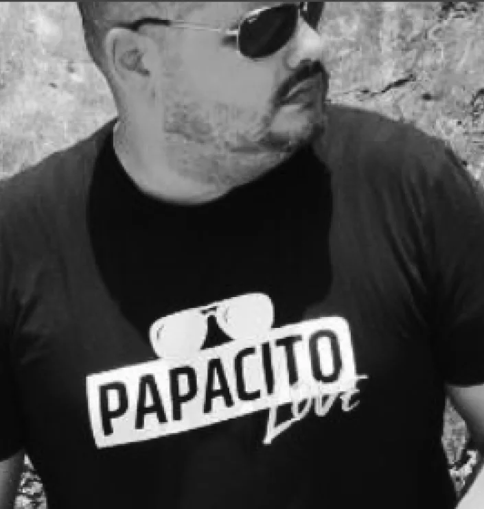 Papacito love - frame 12